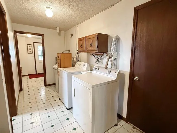 $347,500 | 3705 Lake Hill Road, El Dorado Springs, MO 64744