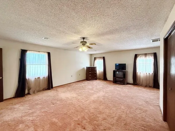 $347,500 | 3705 Lake Hill Road, El Dorado Springs, MO 64744