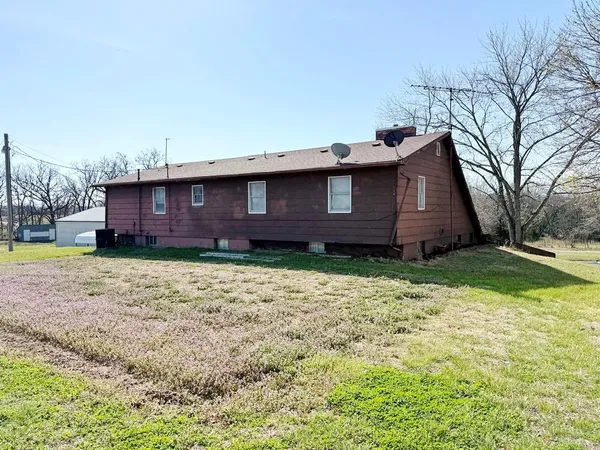 $347,500 | 3705 Lake Hill Road, El Dorado Springs, MO 64744