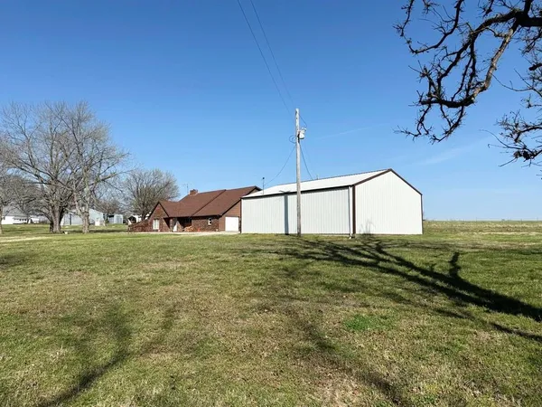 $347,500 | 3705 Lake Hill Road, El Dorado Springs, MO 64744