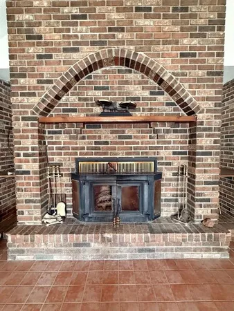 $347,500 | 3705 Lake Hill Road, El Dorado Springs, MO 64744
