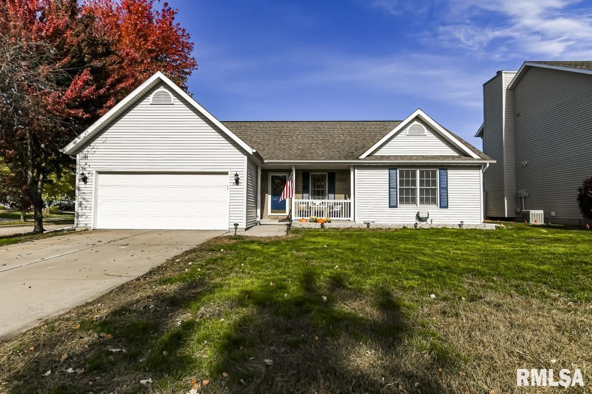 3701 Castle Hill Boulevard Springfield, IL 62712 - Photo 1 of 42 Gallery Image 1