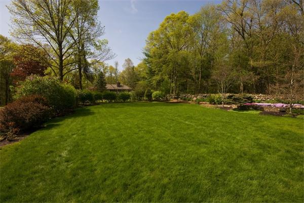 7 Nottingham Way Walpole, MA 02071 - Photo 19 of 29 Gallery Image 19