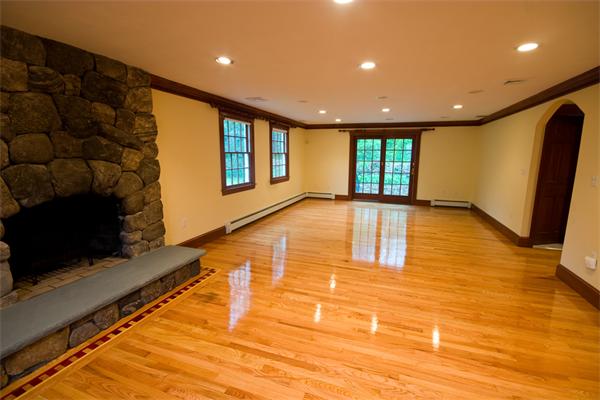 7 Nottingham Way Walpole, MA 02071 - Photo 9 of 29 Gallery Image 9