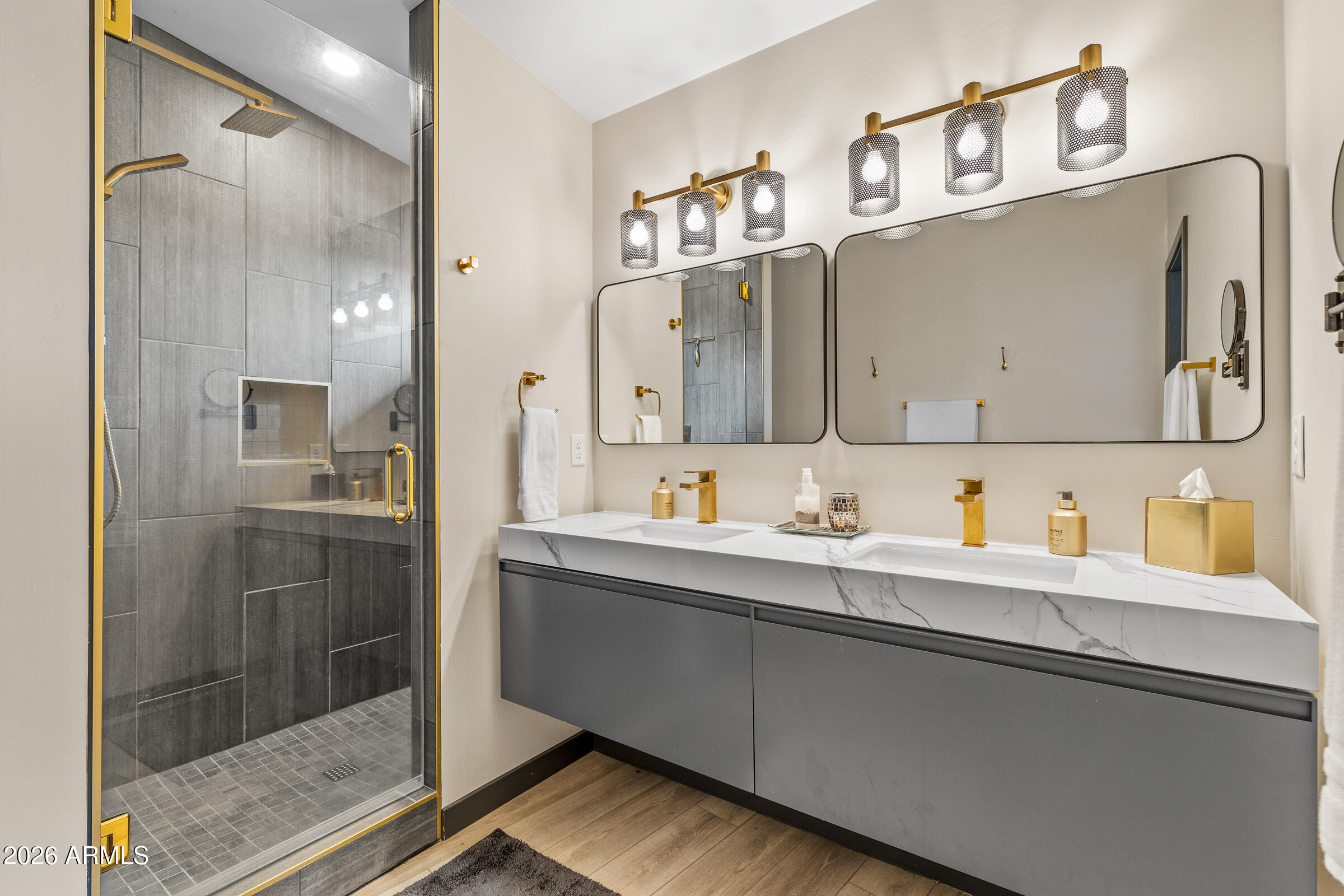 1720 East Sagebrush Road Williams, AZ 86046 - Photo 20 of 40 Master Bathroom