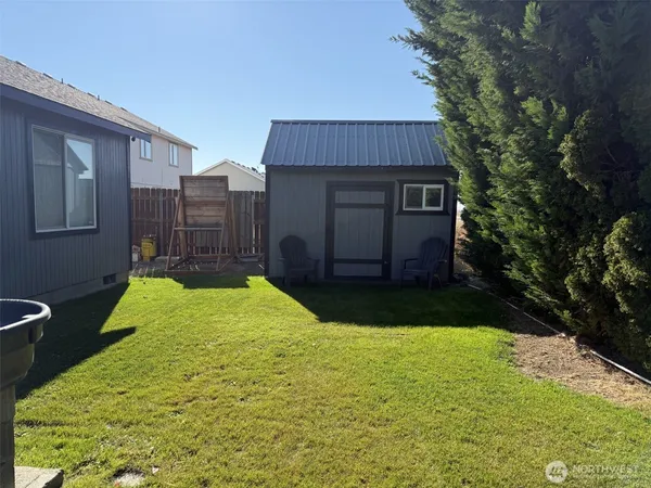 $359,999 | 1324 South Cougar Drive, Moses Lake, WA 98837