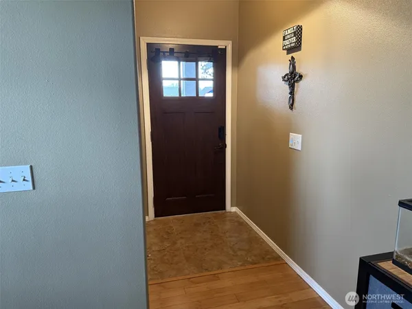 $359,999 | 1324 South Cougar Drive, Moses Lake, WA 98837