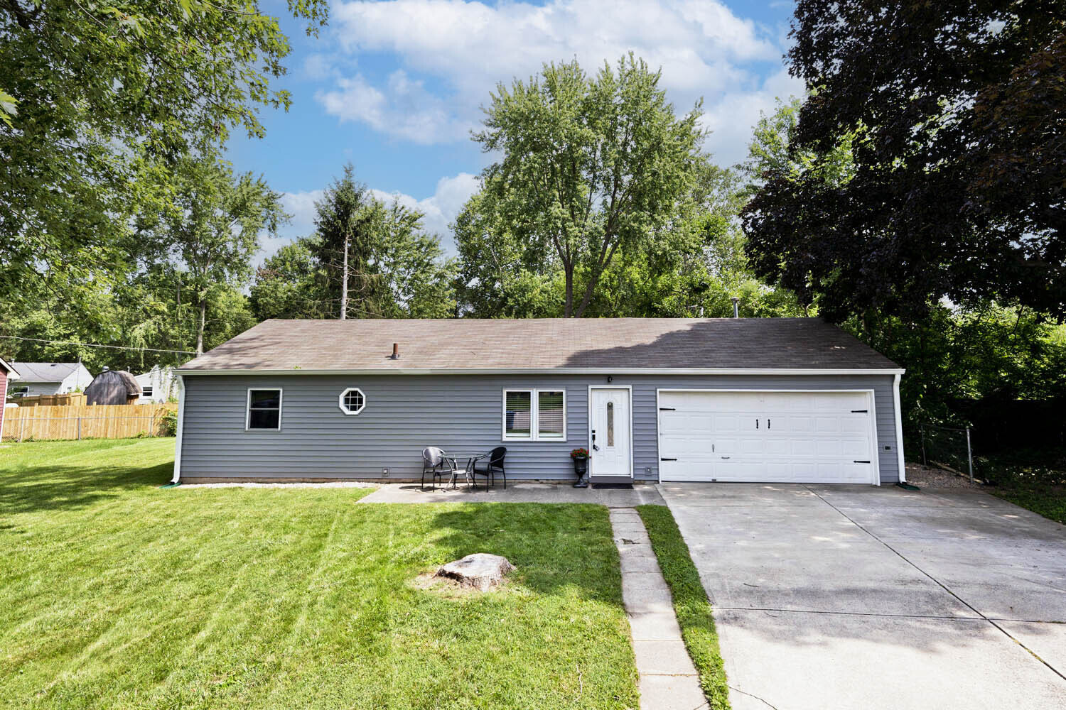 1834 Randall Road Indianapolis, IN 46240 - Photo 1 of 28 Gallery Image 1