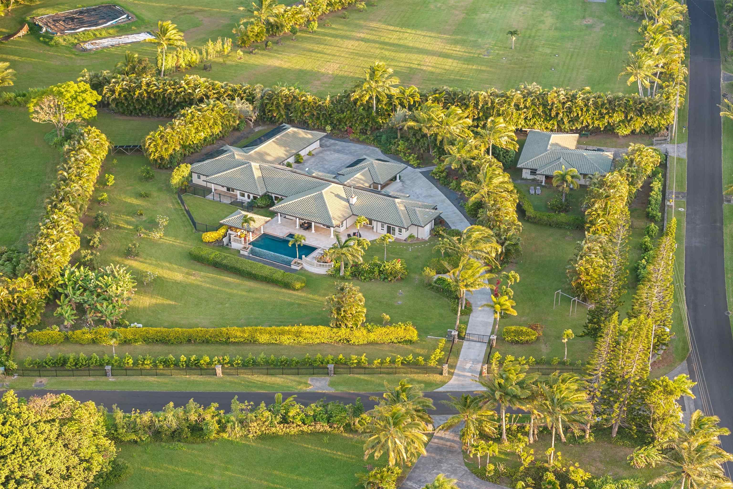 20 Kapuaimilia Place Haiku, HI 96708 - Photo 43 of 50