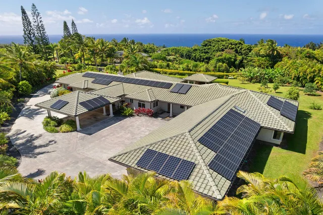 a view of a terrace with sitting area