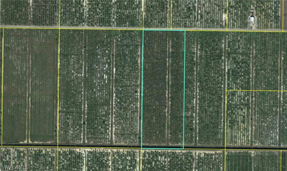 6-th Sears Road LaBelle, FL 33935 - Photo 2 of 5 a view of a balcony