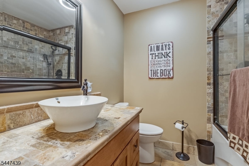 59 Knoll Road Parsippany, NJ 07054 - Photo 18 of 31