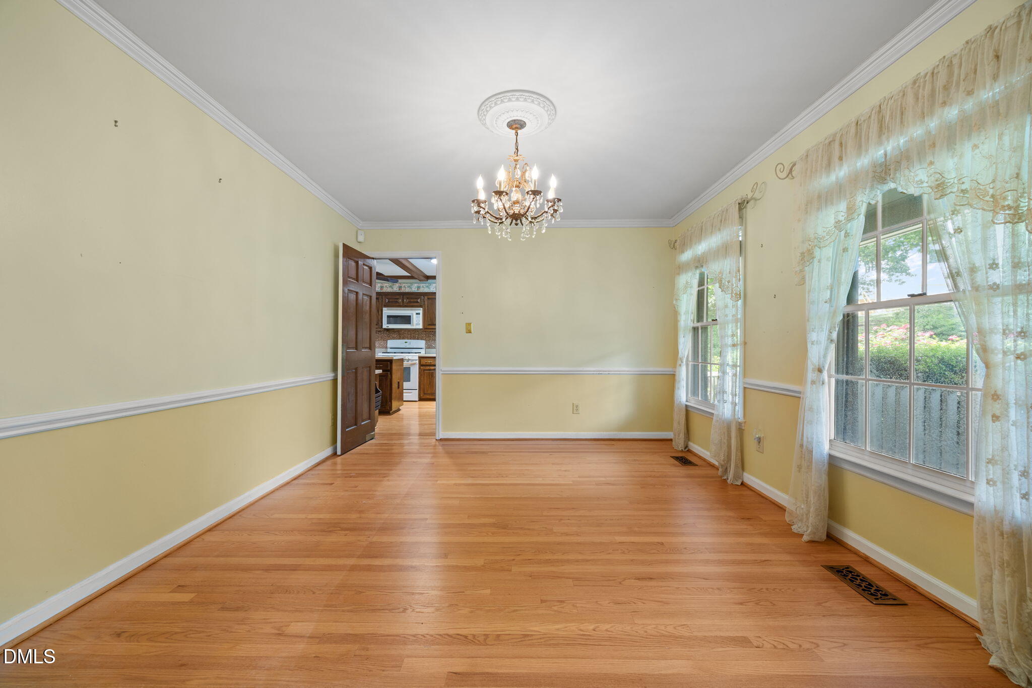 8705 Trailing Cedar Court Raleigh, NC 27613 - Photo 13 of 46 20-web-or-mls-IMG_3693