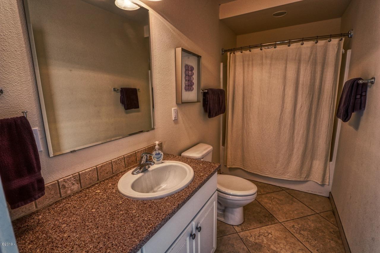236 Southwest 27th Street South Beach, OR 97366 - Photo 19 of 25 Main Floor Bath