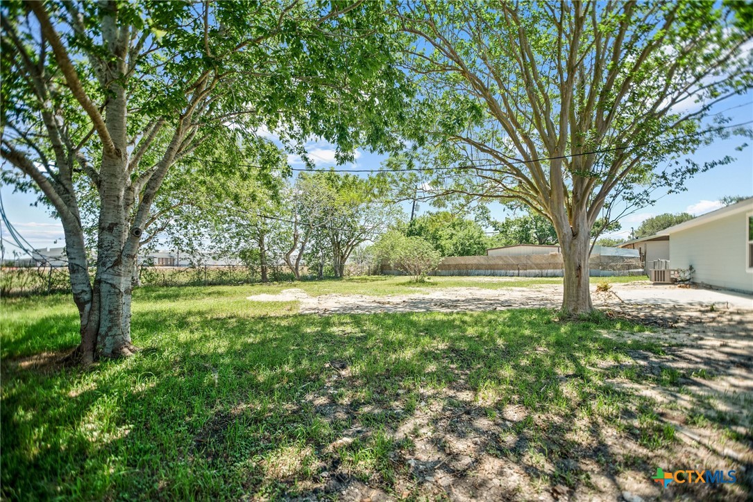 210 Travis Street Port Lavaca, TX 77979 - Photo 26 of 28