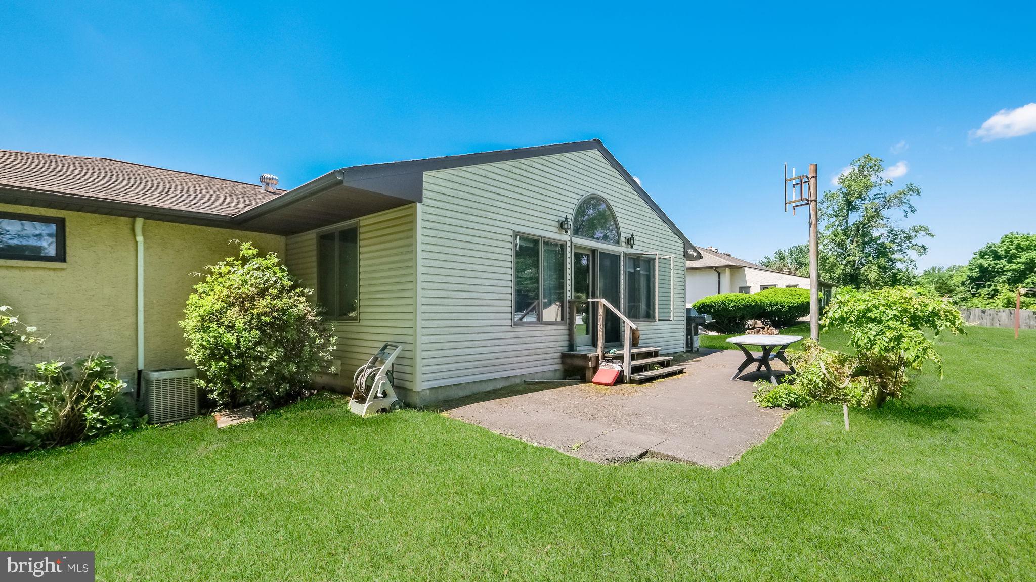 145 Holly Road Southampton, PA 18966 - Photo 31 of 35 Gallery Image 31