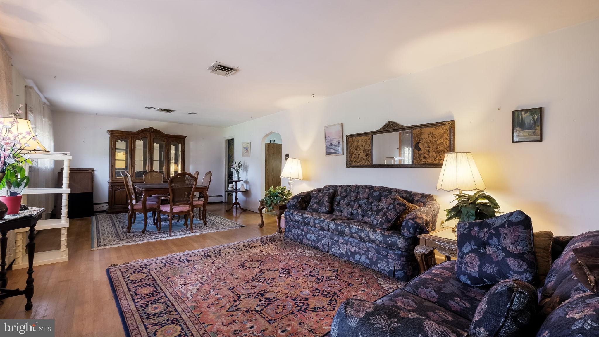 145 Holly Road Southampton, PA 18966 - Photo 7 of 35 Gallery Image 7