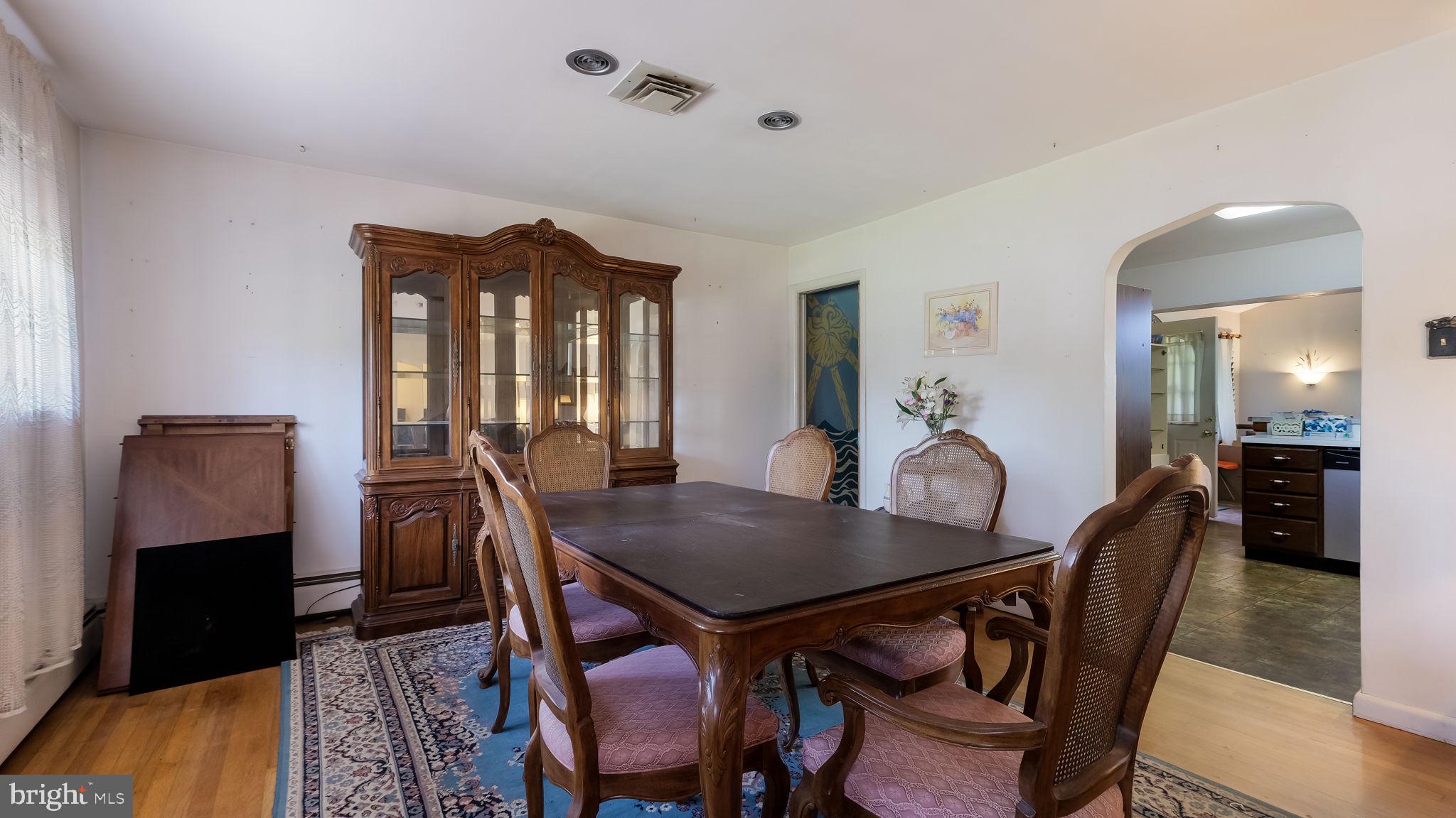 145 Holly Road Southampton, PA 18966 - Photo 10 of 35 Gallery Image 10