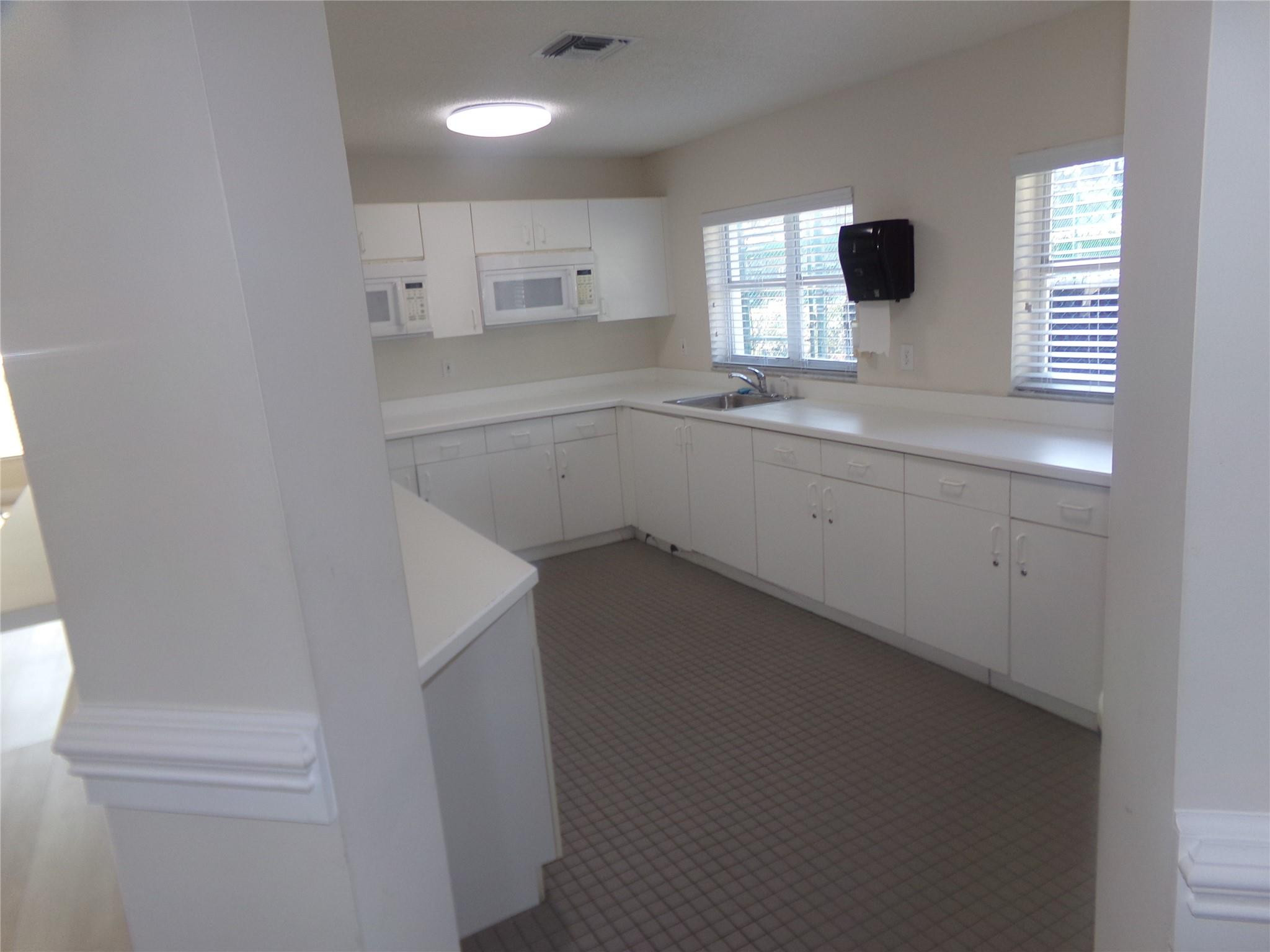 9563 Weldon Circle, Unit D110 Tamarac, FL 33321 - Photo 31 of 37 Weldon Clubhouse