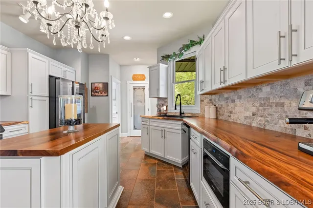 $925,000 | 7 Lost Spike Court, Camdenton, MO 65020