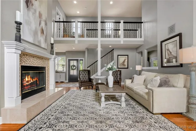 $925,000 | 7 Lost Spike Court, Camdenton, MO 65020