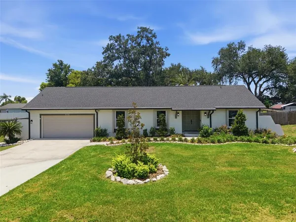 $489,000 | 4110 Helene Place, Valrico, FL 33594