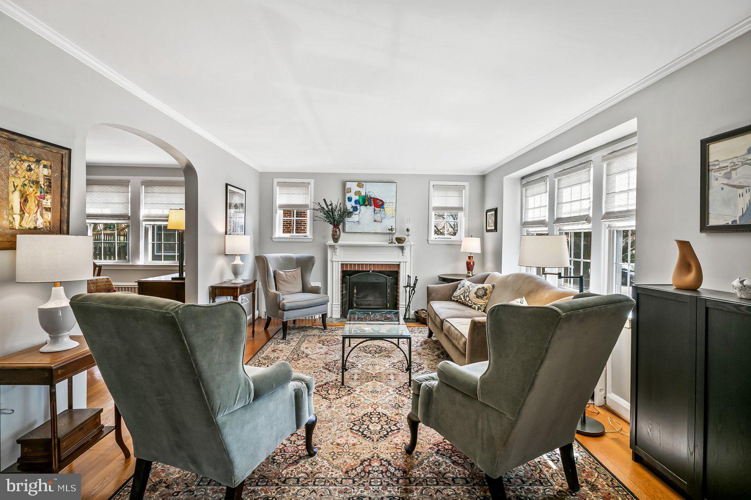 620 Overbrook Road Baltimore, MD 21212 - Photo 5 of 44 Living room