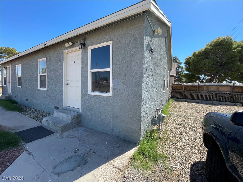 5930 Dodd Street, Unit 2 Las Vegas, NV 89122 - Photo 2 of 12