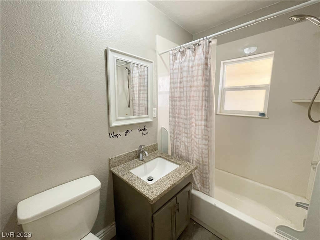 5930 Dodd Street, Unit 2 Las Vegas, NV 89122 - Photo 8 of 12