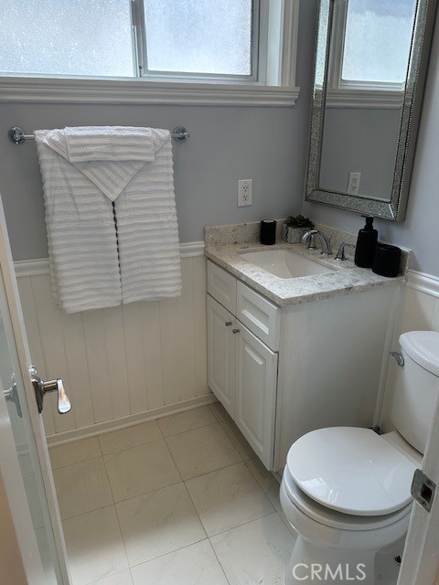 3315 Strongs Drive, Unit B Venice, CA 90292 - Photo 11 of 15 a bathroom with a toilet and a sink