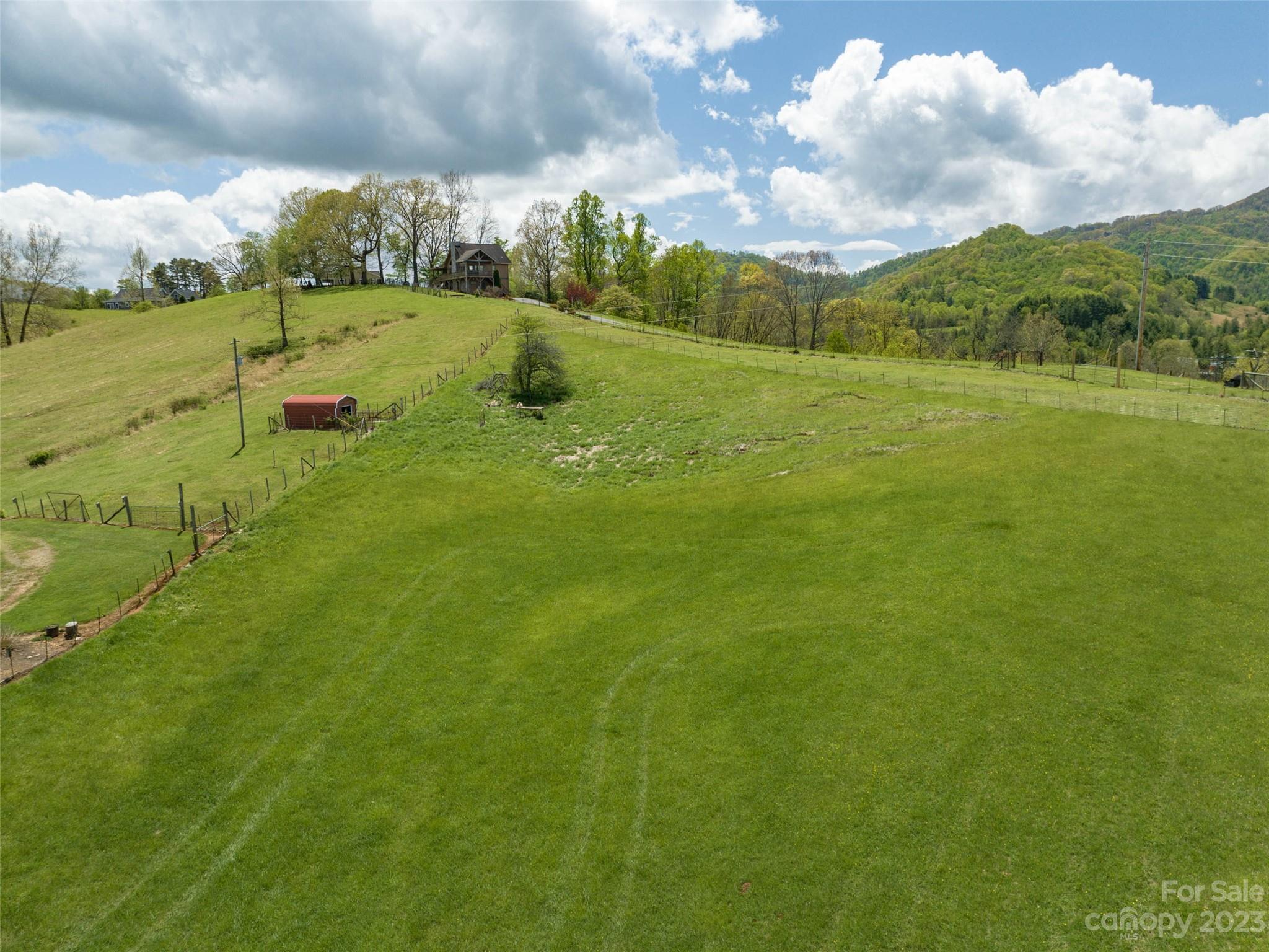 4 Sunny Hill Lane Clyde, NC 28721 - Photo 4 of 27 a view of an outdoor space and deck