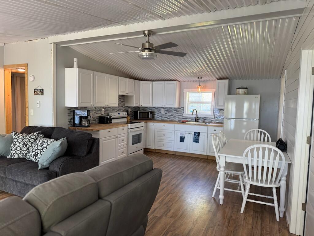 W18845 Needle Pointe Road Germfask, MI 49836 - Photo 8 of 56 Gallery Image 8