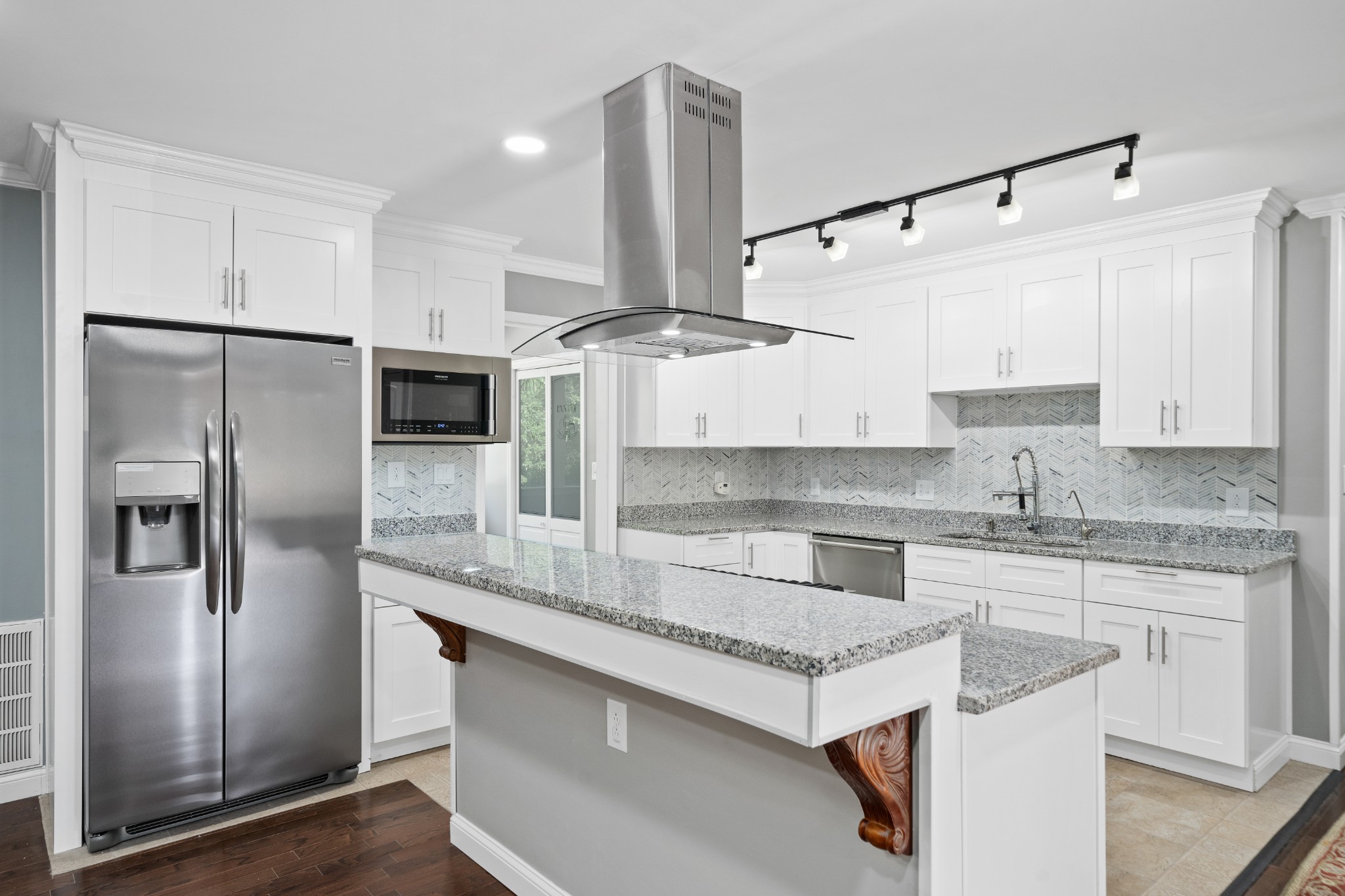 964 Gratton Road Clarksville, TN 37043 - Photo 2 of 43 a kitchen with stainless steel appliances granite countertop a refrigerator a sink and a stove