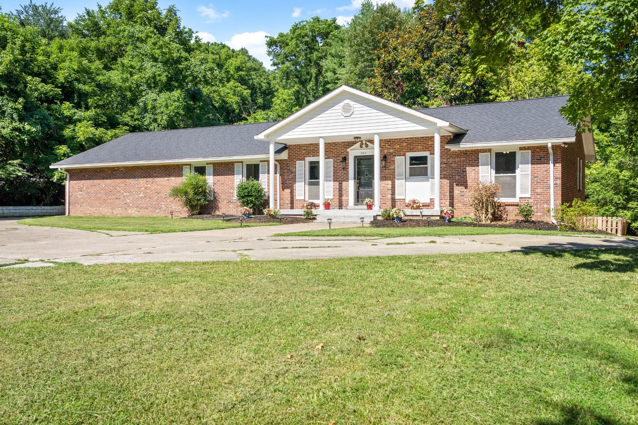 964 Gratton Road Clarksville, TN 37043 - Photo 33 of 43 a front view of a house with a yard