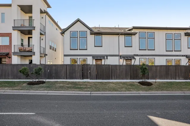 $534,999 | 200 West 56th Street, Unit 2104, Austin, TX 78751