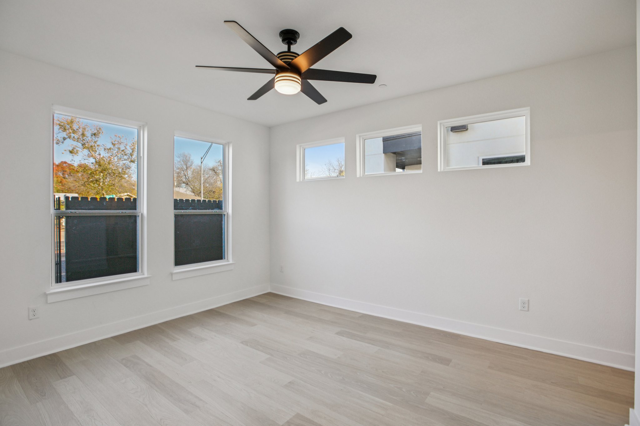 200 West 56th Street, Unit 2104 Austin, TX 78751 - Photo 10 of 36