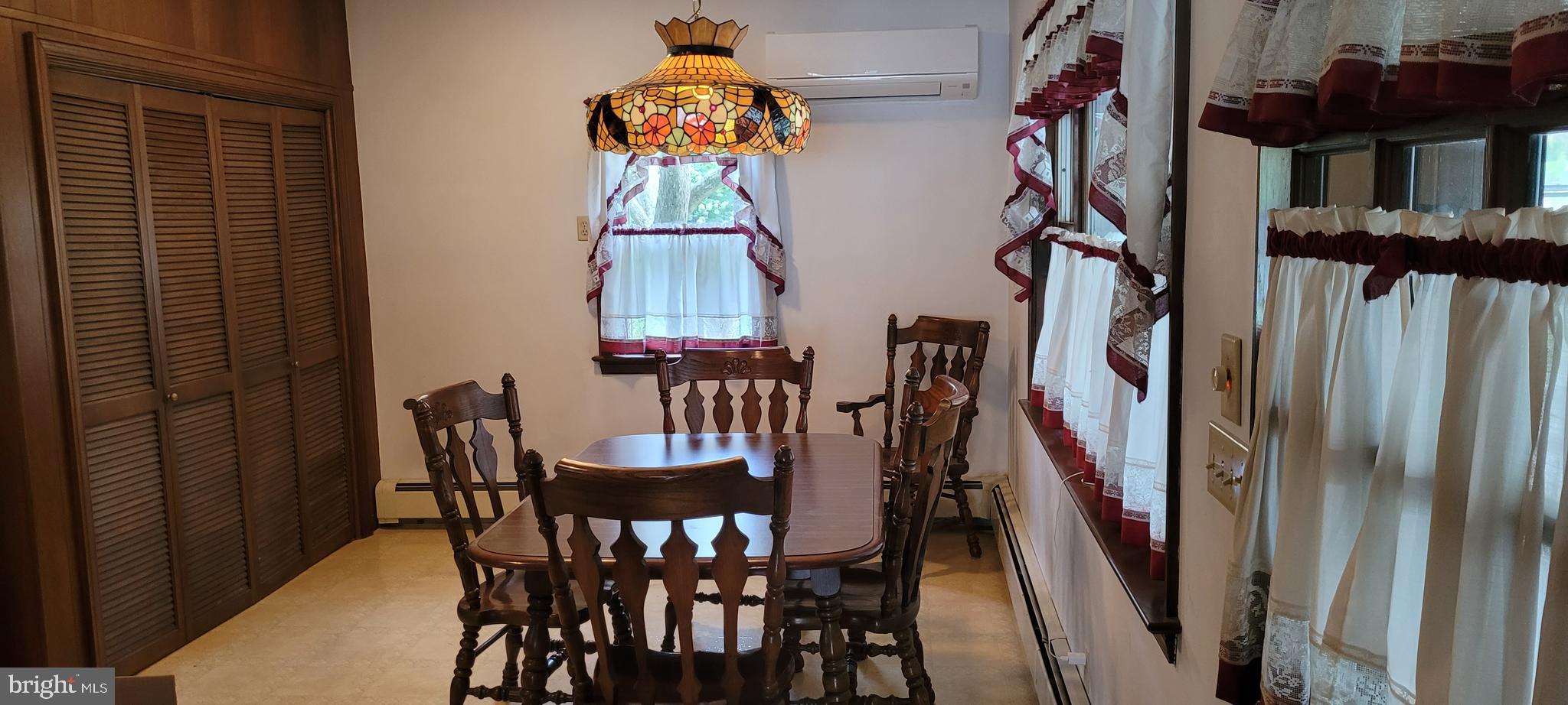 8 North Zinns Mill Road Lebanon, PA 17042 - Photo 7 of 16 kitchen/dining