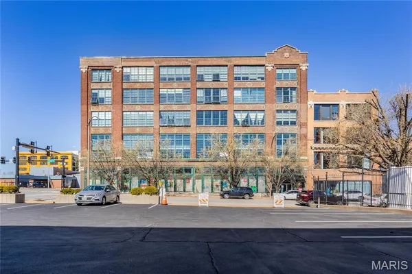 $145,000 | 2323 Locust Street, Unit 411, St. Louis, MO 63103