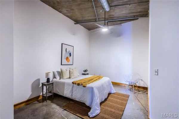 $145,000 | 2323 Locust Street, Unit 411, St. Louis, MO 63103