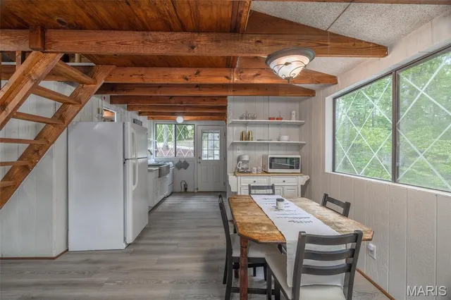 $399,900 | 357 Seebrook Lake Drive, Innsbrook, MO 63390