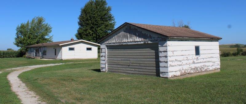 19389 Lincoln Road Morrison, IL 61270 - Photo 3 of 5