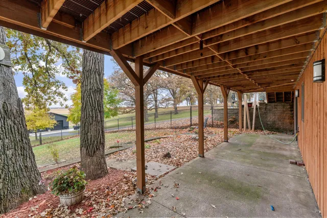 $750,000 | 74500 240th Street, Albert Lea, MN 56007