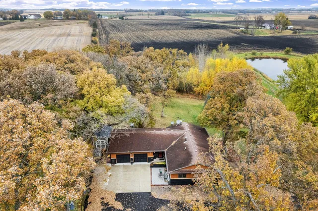 $750,000 | 74500 240th Street, Albert Lea, MN 56007