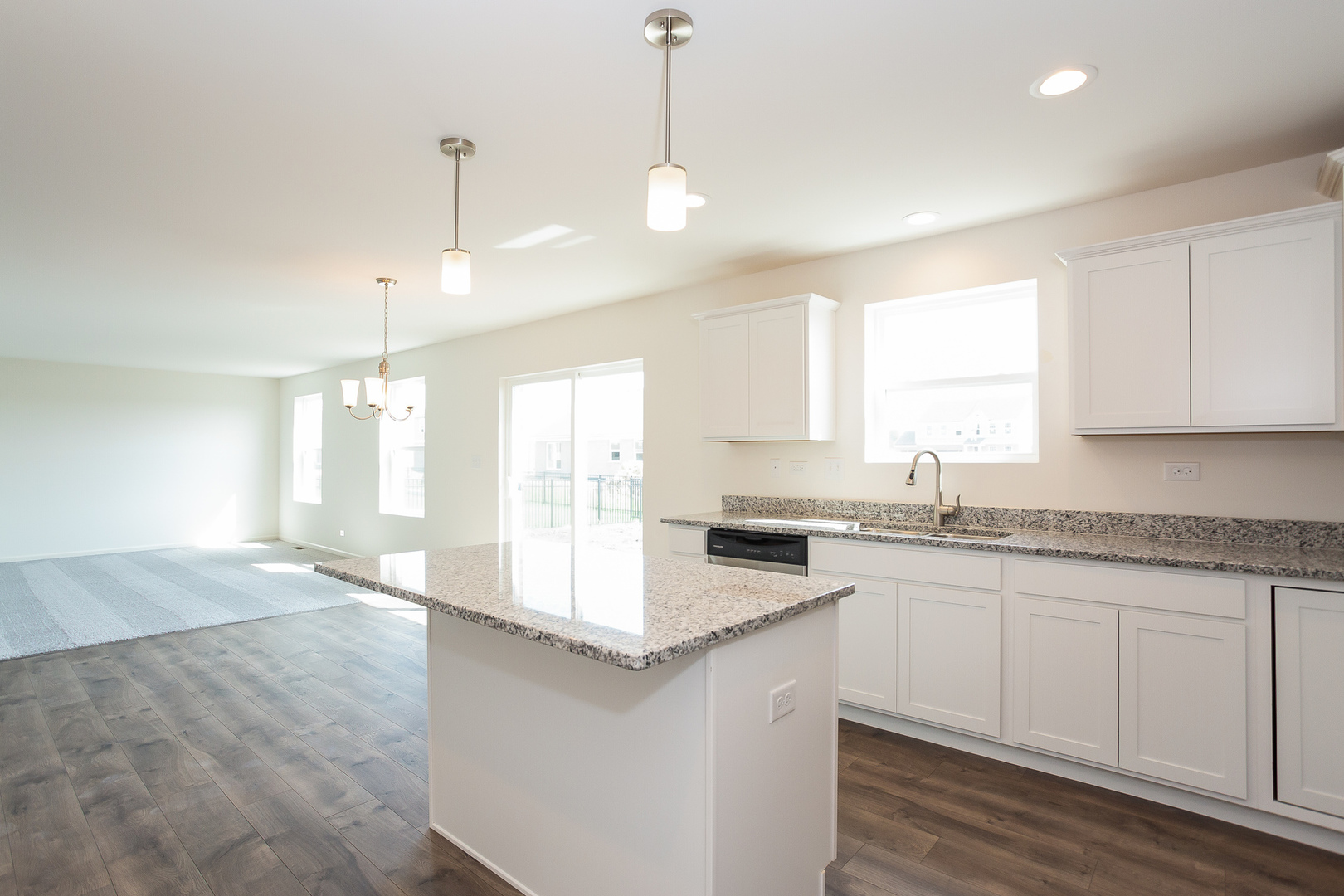 2088 Rownham Hill Road New Lenox, IL 60451 - Photo 4 of 49