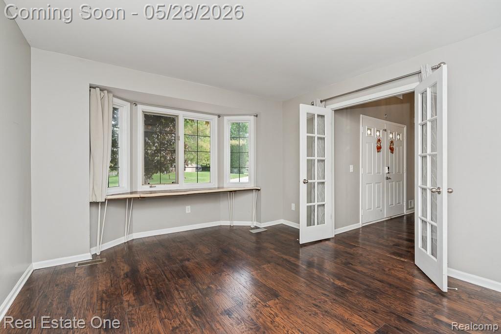 1323 Bembridge Drive Rochester Hills, MI 48307 - Photo 15 of 33