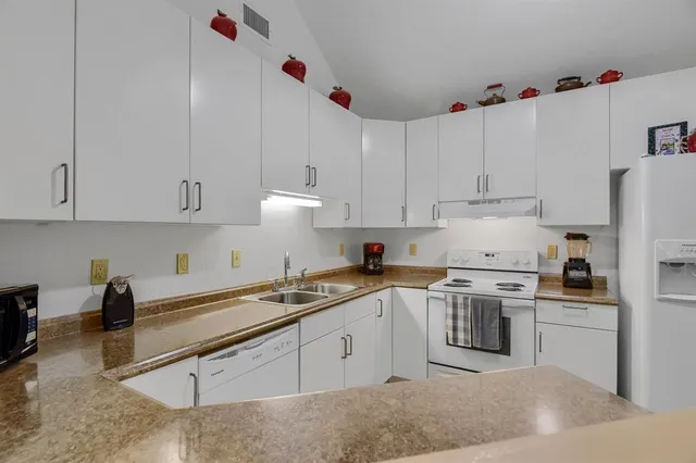 $525,000 | 1830 Clark Drive, Denison, TX 75020