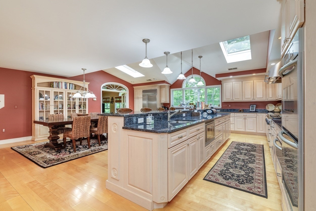 3 Aberdeen Street Windham, NH 03087 - Photo 5 of 42 Gallery Image 5