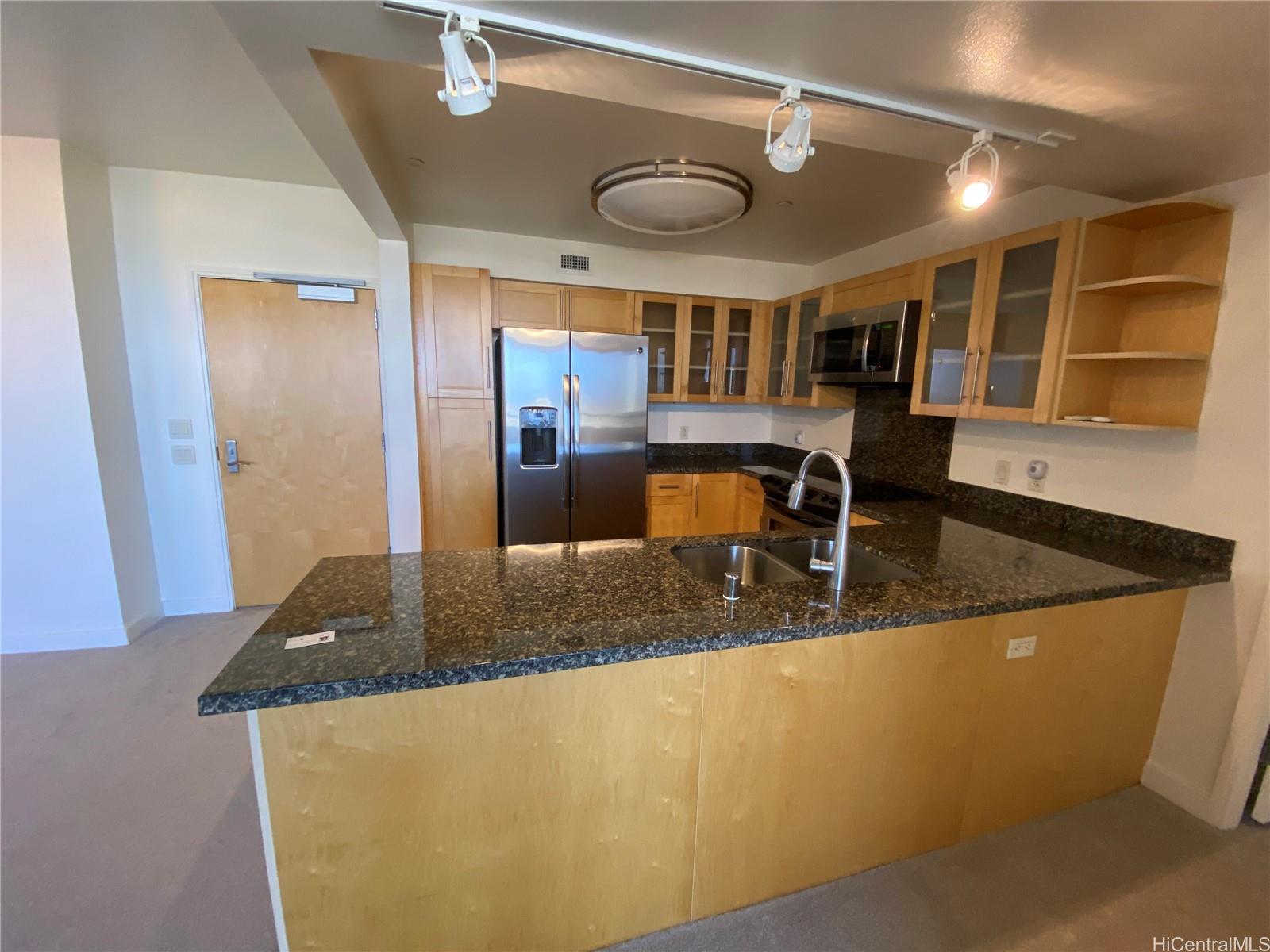 600 Queen Street, Unit 2106 Honolulu, HI 96813 - Photo 1 of 13