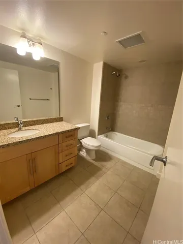 $3,200 | 600 Queen Street, Unit 2106, Honolulu, HI 96813