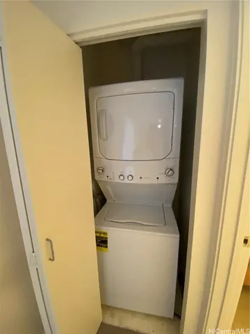 $3,200 | 600 Queen Street, Unit 2106, Honolulu, HI 96813